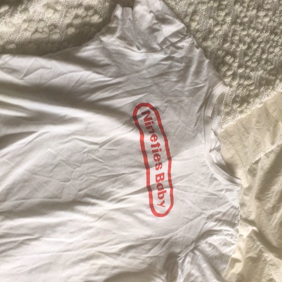 “Nineties Baby” graphic t-shirt🤍❤️ - Picture 2 of 2